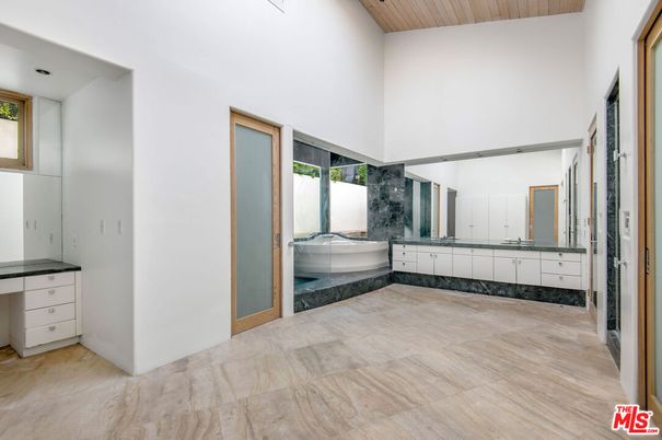 Bathroom, Interior, Recessed Lighting, Wooden Ceilings
