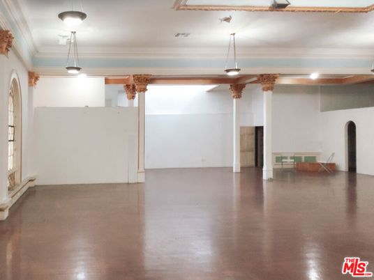 Empty room, Interior, Pendant Lights