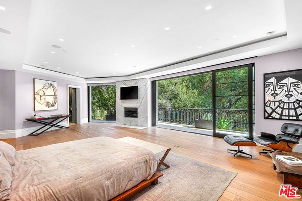 Bedroom, Fireplace, Interior, Recessed Lighting, Wood Texture Flooring