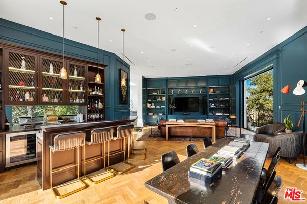Interior, Living room, Pendant Lights, Recessed Lighting, Wood Texture Flooring