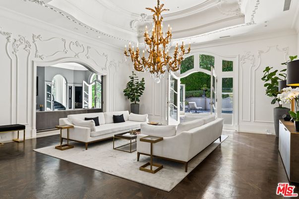 Chandelier, Interior, Living room, Recessed Lighting, Wood Texture Flooring