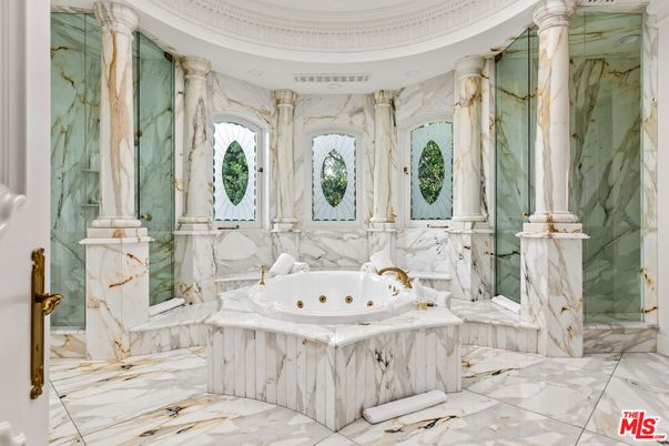 Bathroom, Interior, Marble, Marble Walls, Recessed Lighting