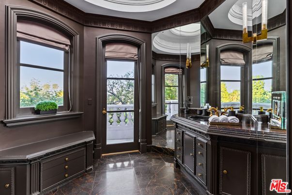 Bathroom, Interior, Pendant Lights