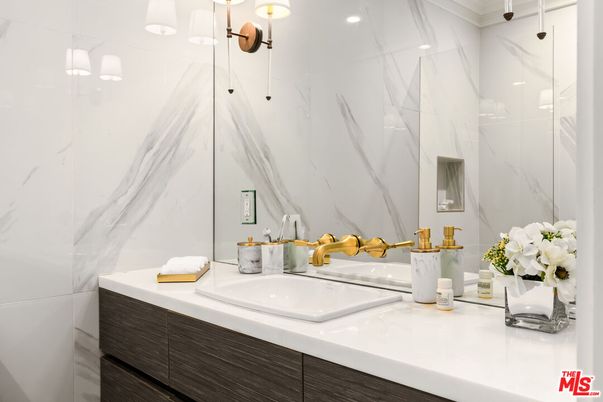 Bathroom, Interior, Marble Walls, Recessed Lighting
