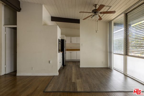 Empty room, Interior, Kitchen, Wood Texture Flooring