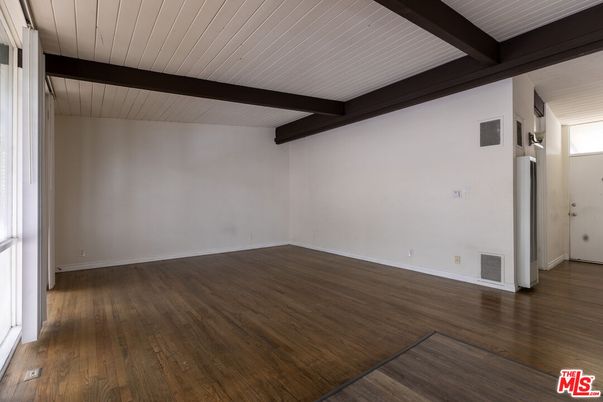 Empty room, Interior, Wooden Beams, Wood Texture Flooring