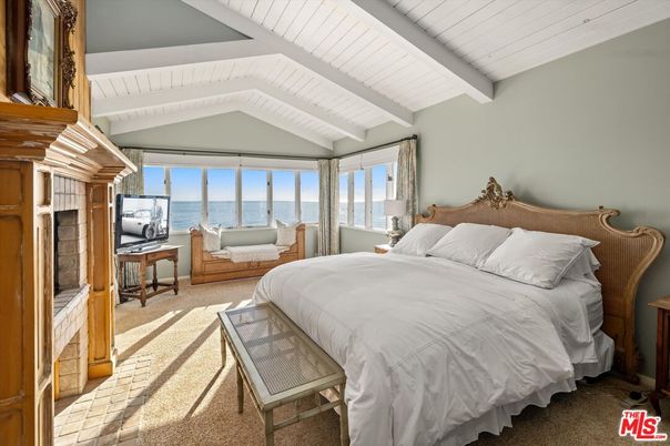 Bedroom, Fireplace, Interior, Water