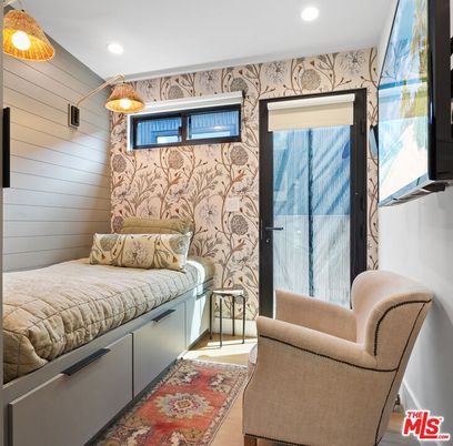 Bedroom, Interior, Pendant Lights, Recessed Lighting, Wood Texture Flooring