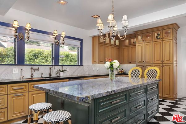 Chandelier, Interior, Kitchen, Recessed Lighting