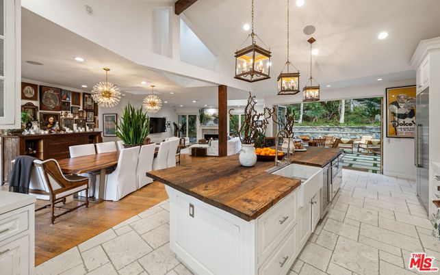 Chandelier, Dining room, Fireplace, Interior, Kitchen, Pendant Lights, Recessed Lighting, Wood Texture Flooring