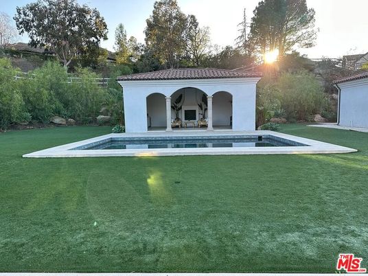 Backyard, Exterior, Pool