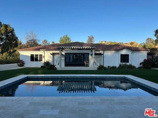 Exterior, Facade, Pool, Spanish Mediterranean