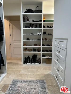 Interior, Walk-in Closets