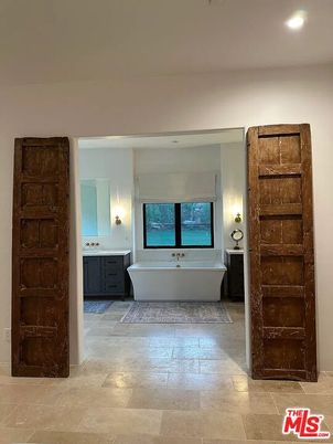 Bathroom, Dual Sink Vanities, Free Standing Baths, Interior, Recessed Lighting