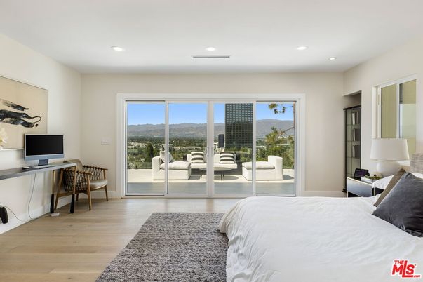 Bedroom, Home Office, Interior, Recessed Lighting, Wood Texture Flooring