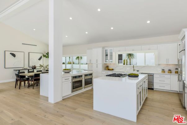 Dining room, Interior, Kitchen, Recessed Lighting, Stainless Steel Appliances, Wood Texture Flooring
