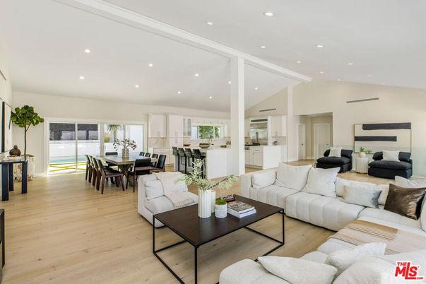Dining room, Interior, Living room, Recessed Lighting, Wood Texture Flooring