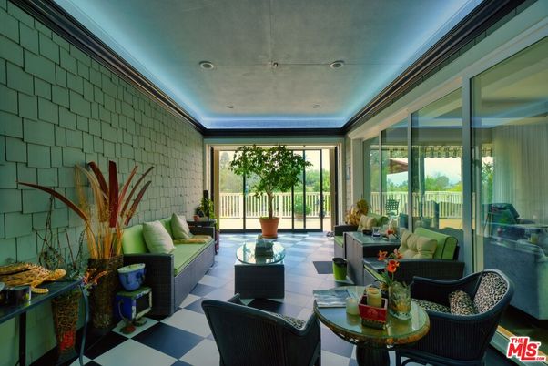Interior, Living room, Recessed Lighting, Stone Walls