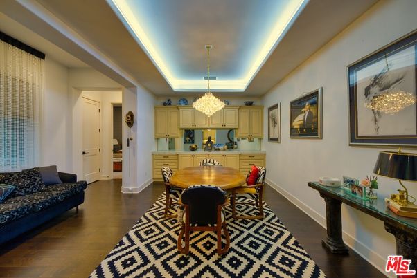 Chandelier, Dining room, Interior, Kitchen, Wood Texture Flooring