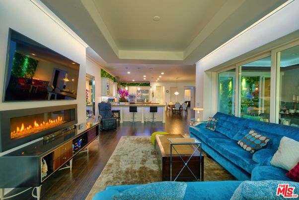 Fireplace, Interior, Kitchen, Living room, Pendant Lights, Recessed Lighting, Wood Texture Flooring