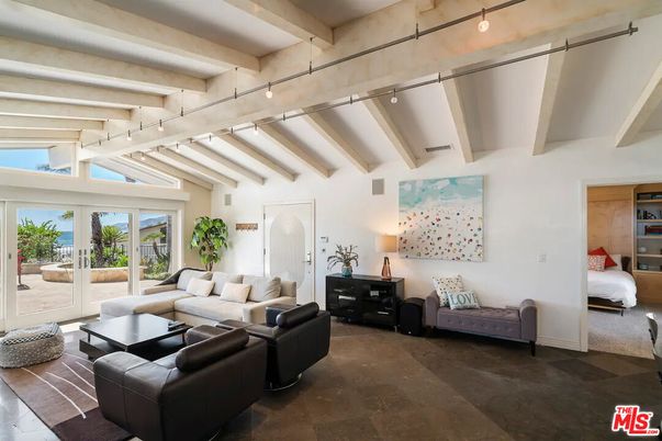 Bedroom, Interior, Living room, Wooden Beams