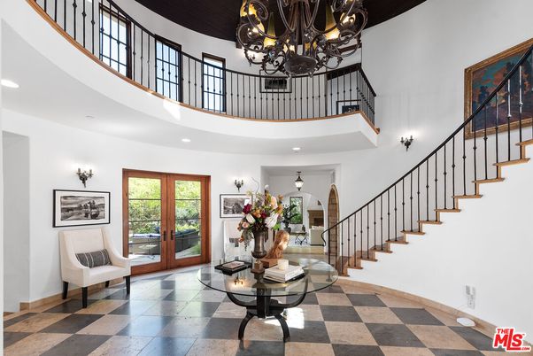 Chandelier, Interior, Recessed Lighting