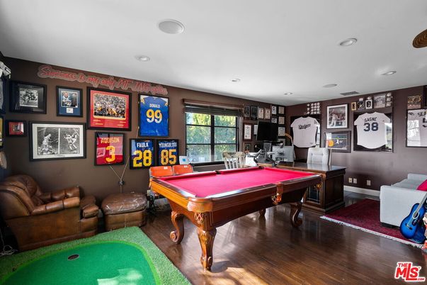 Billiard Table, Game Room, Interior, Recessed Lighting, Wood Texture Flooring