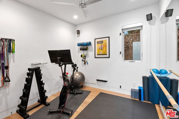 Fitness Equipment, Interior, Recessed Lighting, Wood Texture Flooring