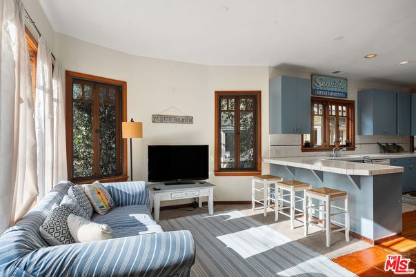 Interior, Kitchen, Living room, Recessed Lighting