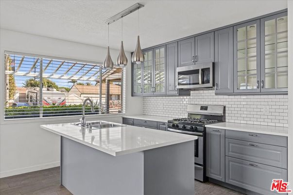 Interior, Kitchen, Pendant Lights, Stainless Steel Appliances, Wood Texture Flooring