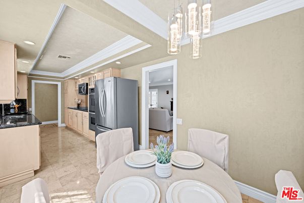 Dining room, Interior, Kitchen, Pendant Lights, Recessed Lighting, Stainless Steel Appliances