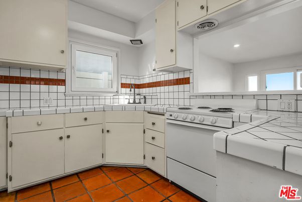 Interior, Kitchen, Recessed Lighting, Tile Countertops