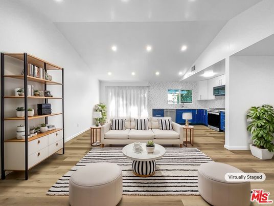 Interior, Kitchen, Living room, Recessed Lighting, Wood Texture Flooring