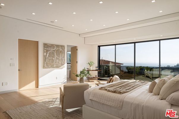 Bedroom, Interior, Recessed Lighting, Water, Wood Texture Flooring
