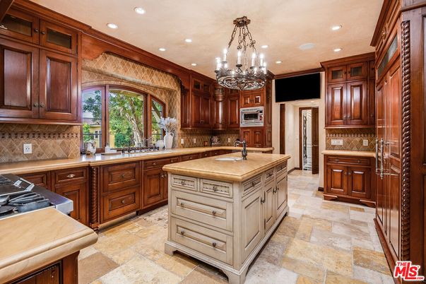 Chandelier, Interior, Kitchen, Recessed Lighting