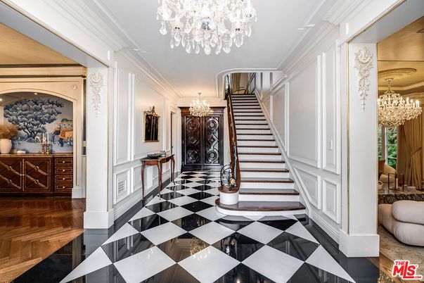 Chandelier, Interior, Wood Texture Flooring