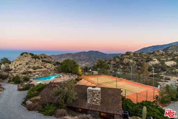 Exterior, Pool, Other