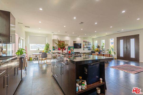Dining room, Interior, Kitchen, Recessed Lighting, Stainless Steel Appliances
