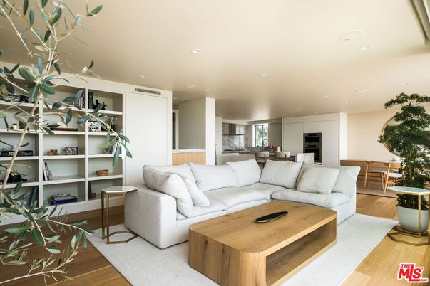 Dining room, Interior, Living room, Recessed Lighting, Wood Texture Flooring