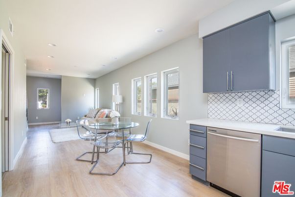 Dining room, Interior, Kitchen, Recessed Lighting, Wood Texture Flooring