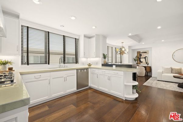 Chandelier, Interior, Kitchen, Recessed Lighting, Stainless Steel Appliances, Wood Texture Flooring