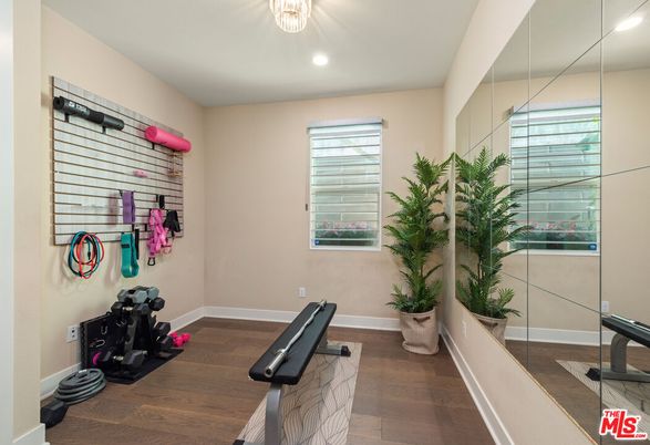 Fitness Equipment, Interior, Recessed Lighting, Wood Texture Flooring