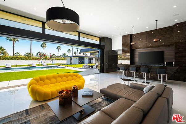 Interior, Living room, Pendant Lights, Recessed Lighting