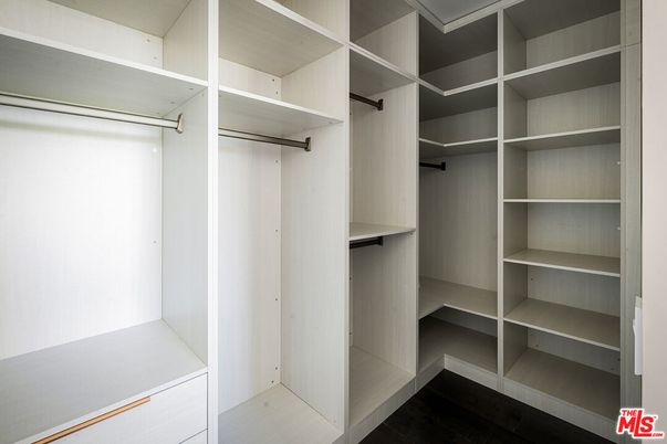 Interior, Walk-in Closets