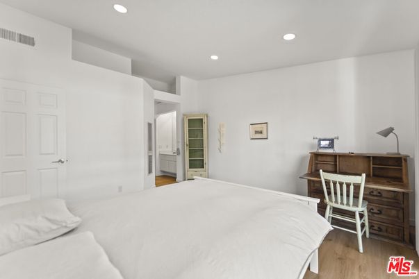 Bedroom, Home Office, Interior, Recessed Lighting, Wood Texture Flooring