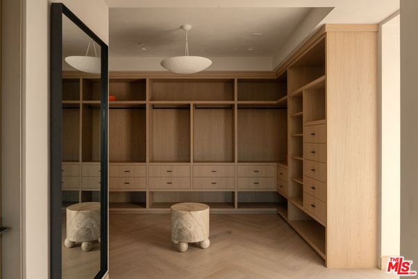 Interior, Pendant Lights, Walk-in Closets, Wood Texture Flooring