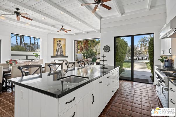 Dining room, Interior, Kitchen, Recessed Lighting