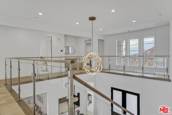 Interior, Pendant Lights, Recessed Lighting, Wood Texture Flooring
