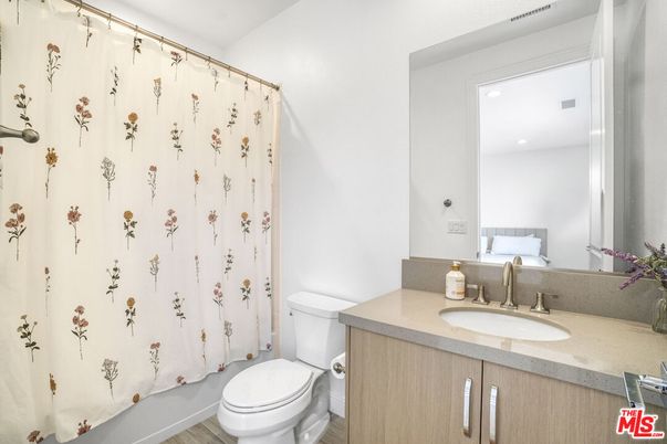 Bathroom, Interior, Recessed Lighting, Wood Texture Flooring