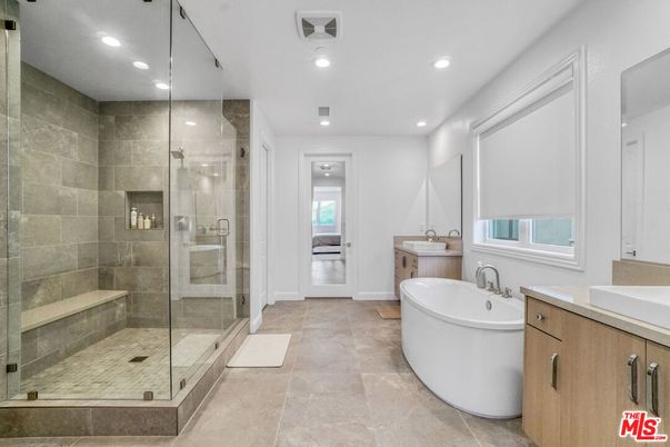 Bathroom, Dual Sink Vanities, Free Standing Baths, Glass Shower, Interior, Recessed Lighting